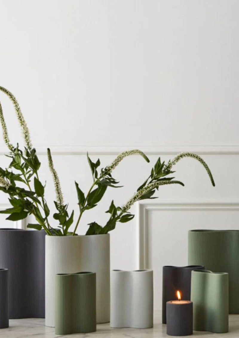 Ribbed Infinity Vase | Sage