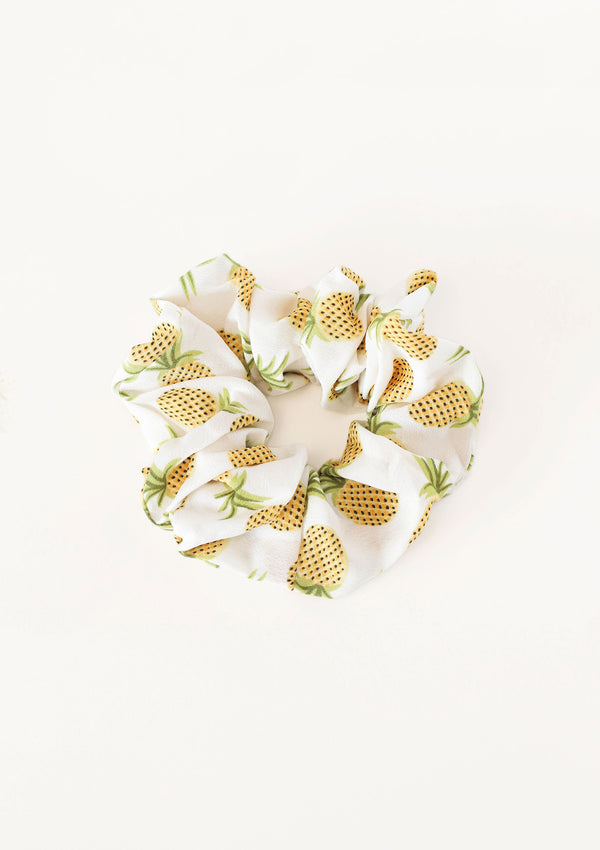 Calypso Scrunchie White Pineapple